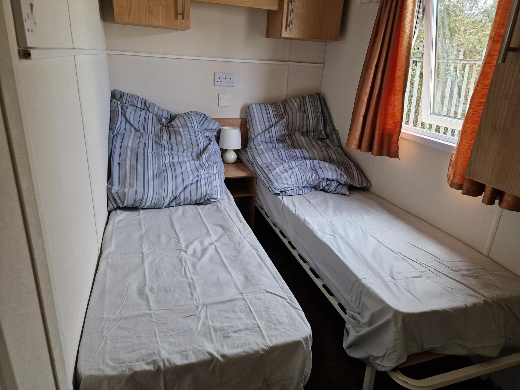 Plot 203 Paris Hotel Rhyl Luaran gambar